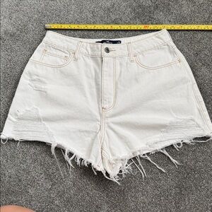 Hollister Off-White High-Rise Shorts